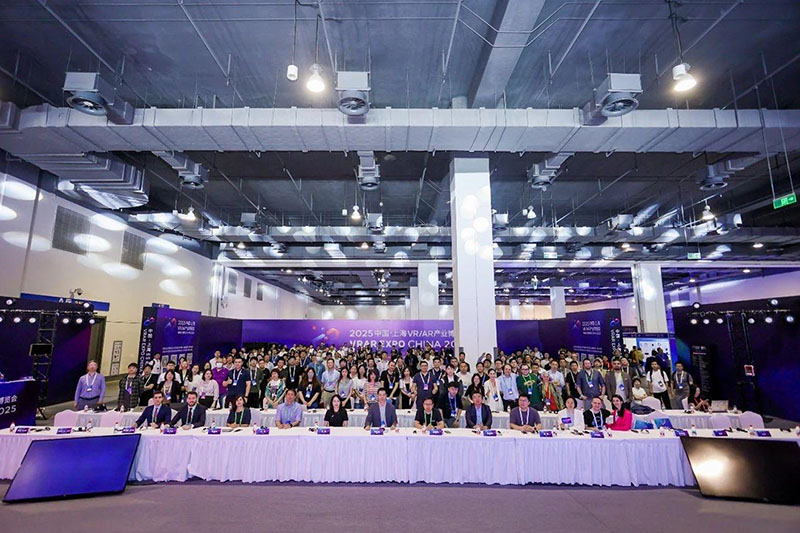 热烈：：壹号娱乐app通讯参加 2025 上海 VR/AR 产业博览会展取得圆满成功!